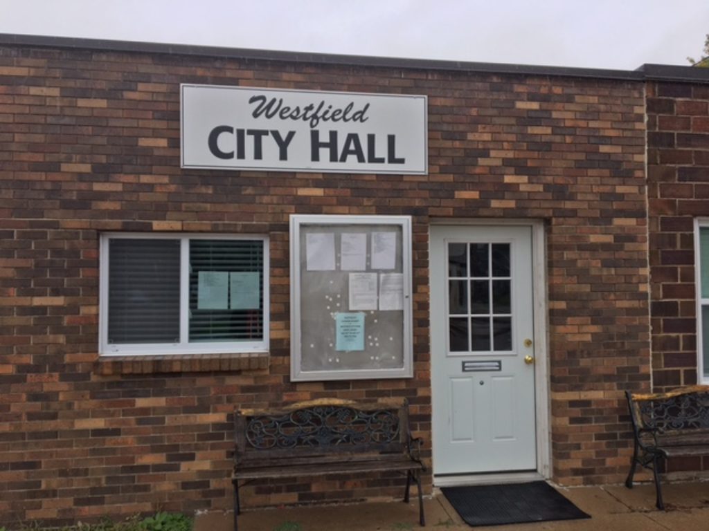AUDIT UNCOVERS MISSPENT FUNDS IN TOWN OF WESTFIELD, IOWA KSCJ 1360