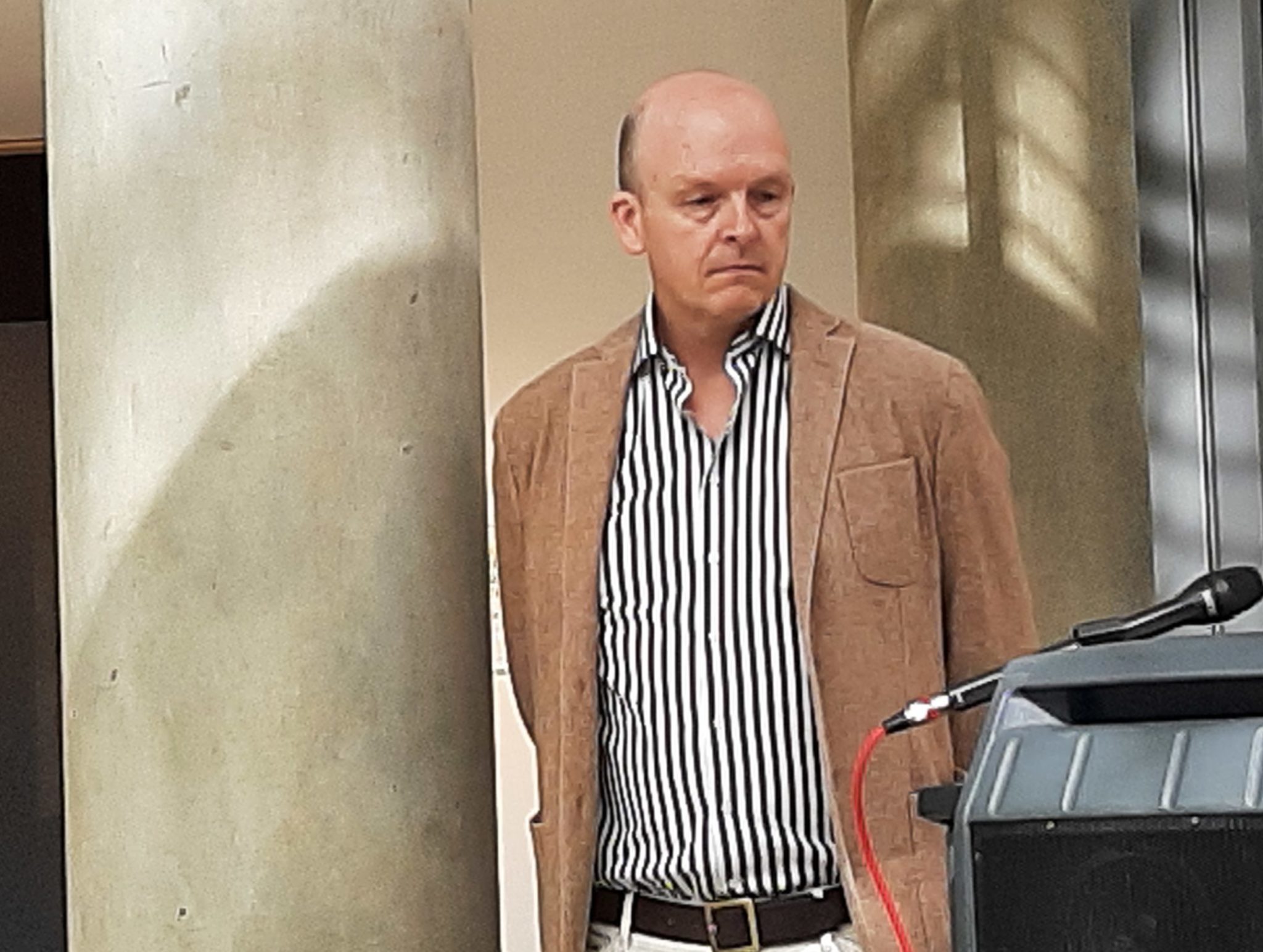 ART CENTER INTRODUCES NEW CURATOR KSCJ 1360