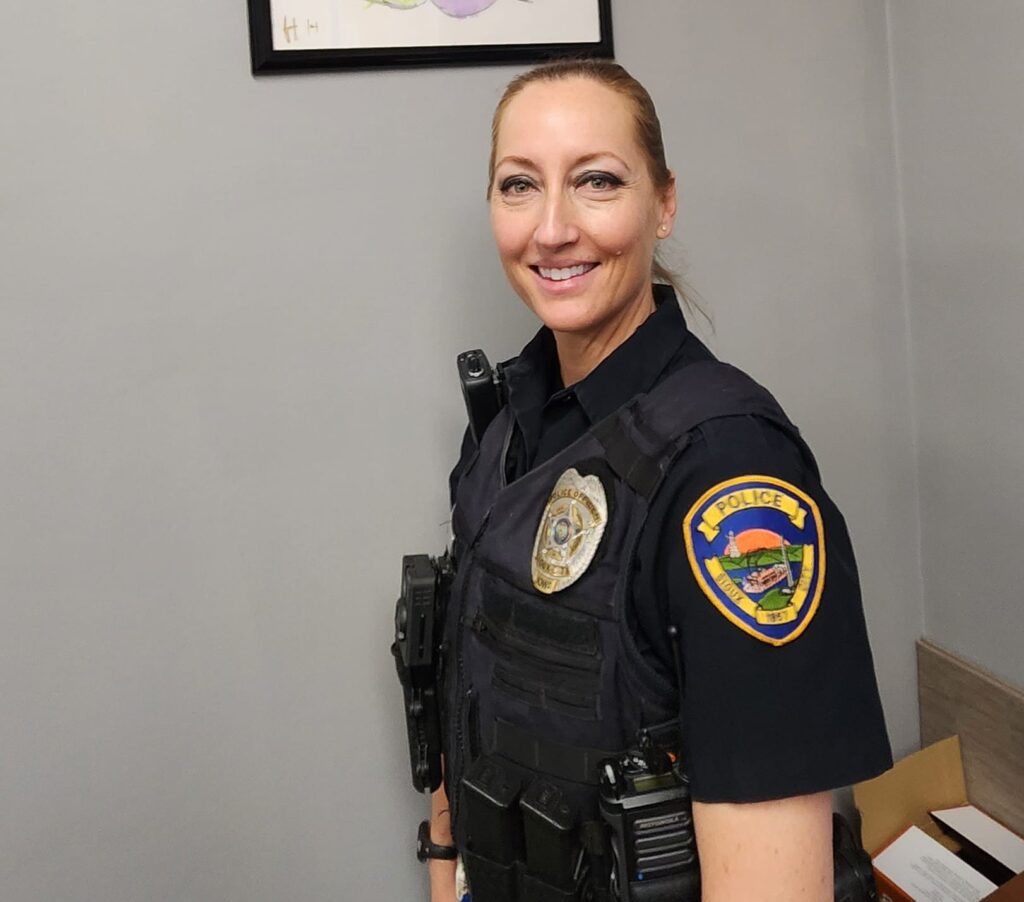 VALERIE ROSE NAMED SC POLICE OFFICER OF THE YEAR - KSCJ 1360