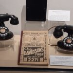 Telephones Old