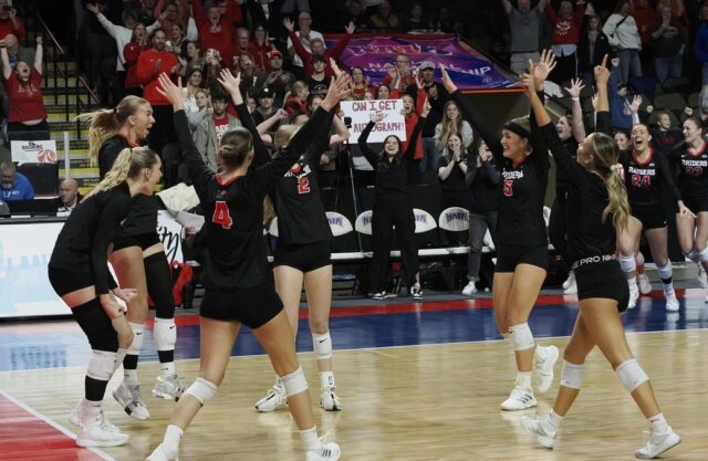 Northwestern semifinal vb win