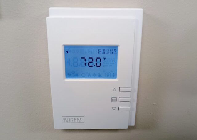 Thermostat-Radio-Iowa-photo